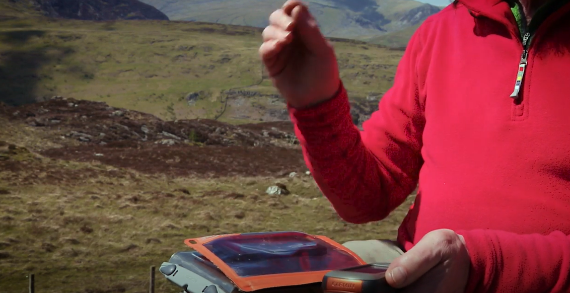 Smartphone vs. GPS for Hiking What’s the Difference? OutdoorProfy