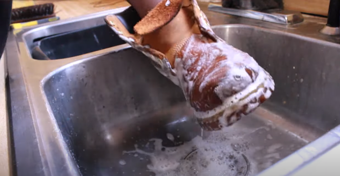 Timberland vs. Columbia Hiking Boots What’s the Difference? OutdoorProfy