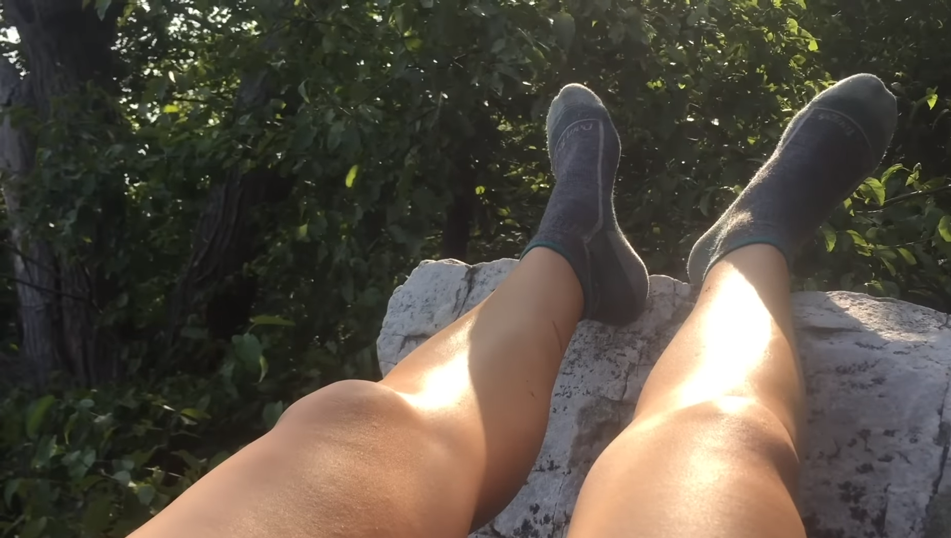 What are the Best Materials for Hiking Socks?